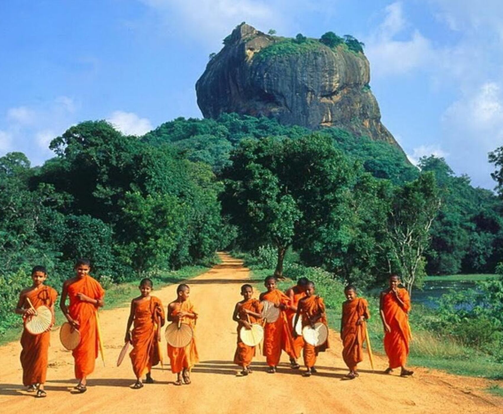 ANTALYA ÇIKIŞLI  HİNDİSTAN & NEPAL & SRİ LANKA